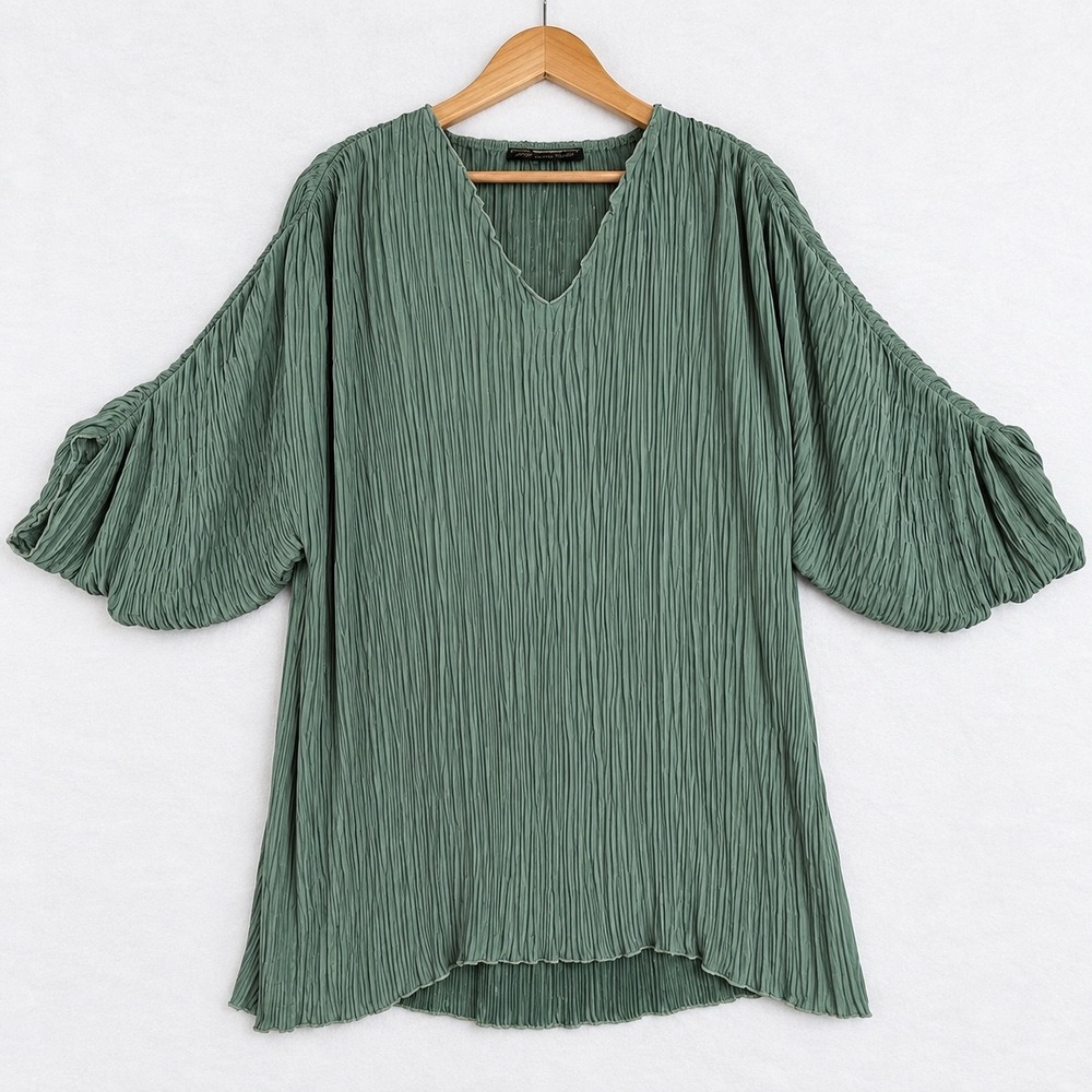 Justine Limpus Parish Sage Green Plisse V-Neck Puff Sleeve Tunic Top OS